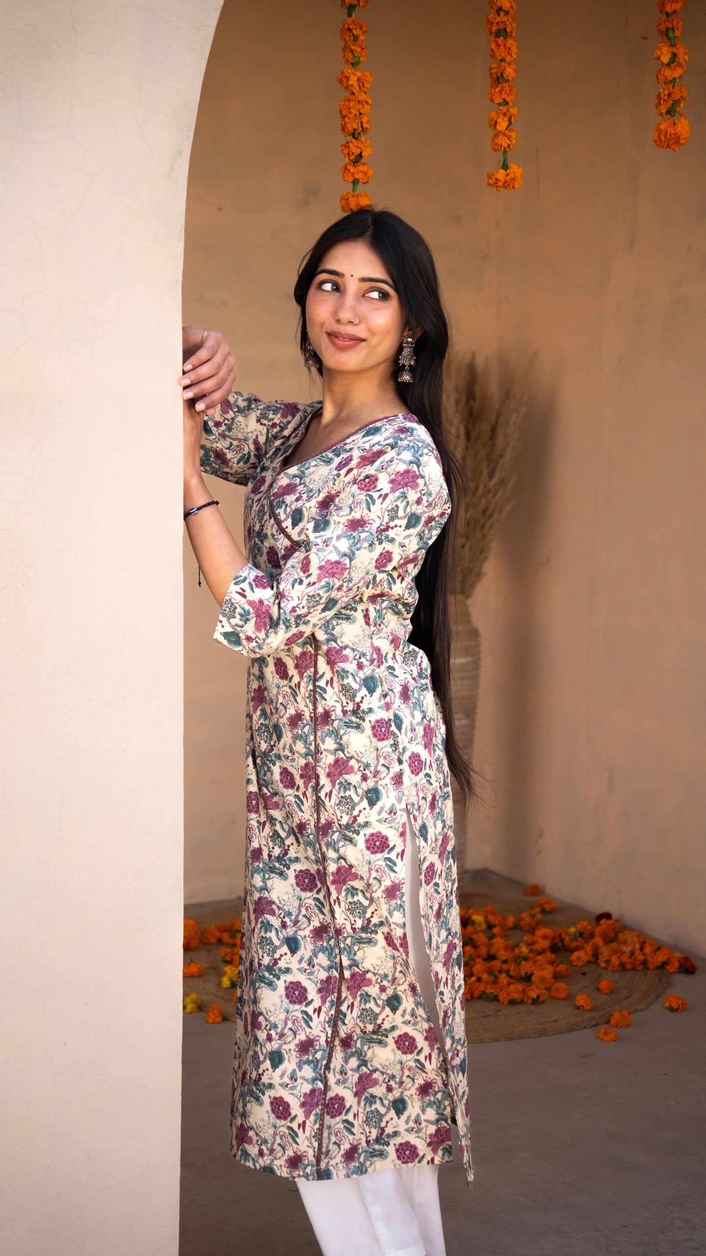 Avsaari Ruh Angrakha Kurta
